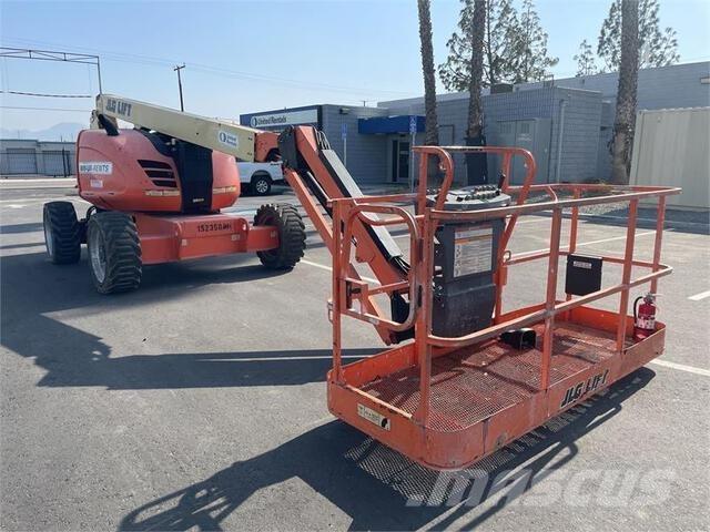 JLG 600AJ Zglobne dvižne ploščadi