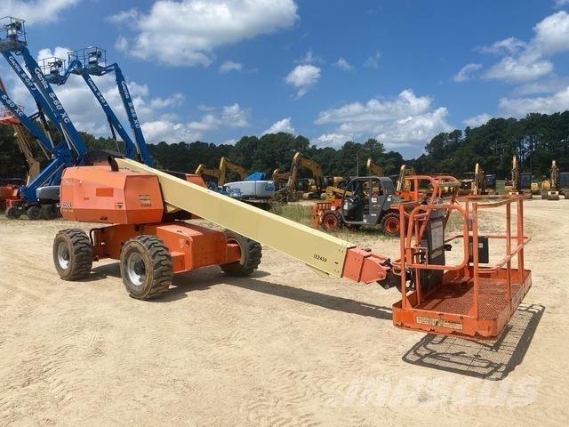 JLG 600S Teleskopske dvižne ploščadi
