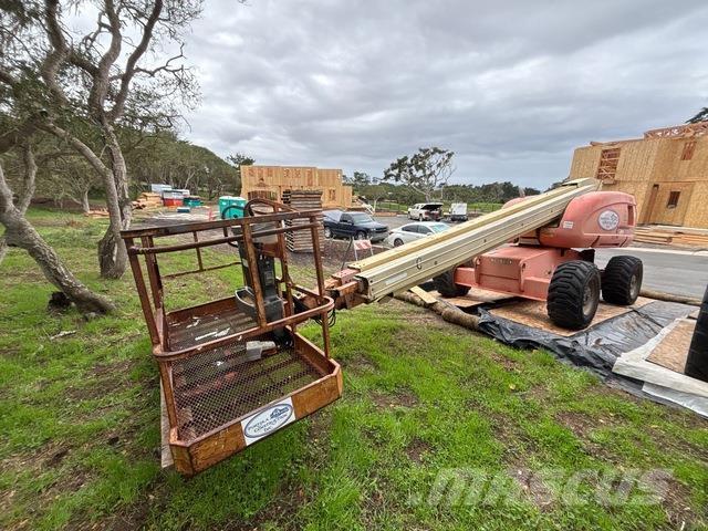 JLG 600S Teleskopske dvižne ploščadi