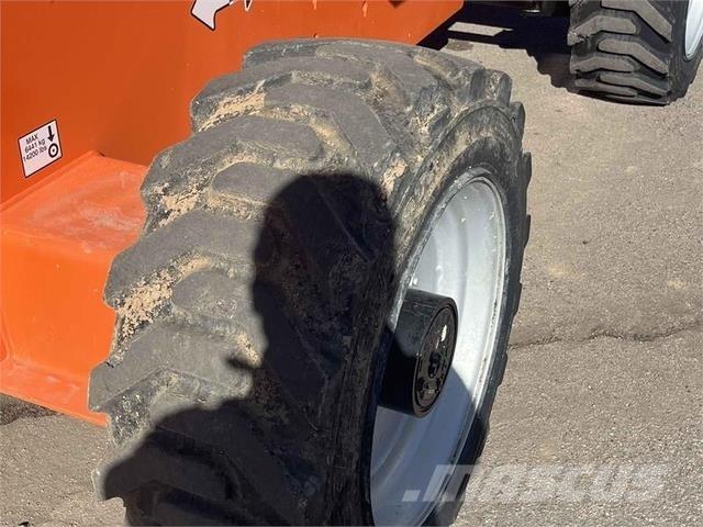JLG 660SJ Teleskopske dvižne ploščadi