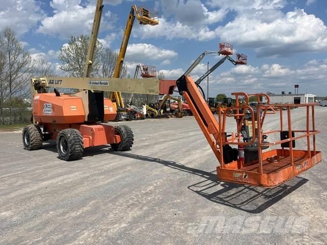 JLG 800 AJ Zglobne dvižne ploščadi