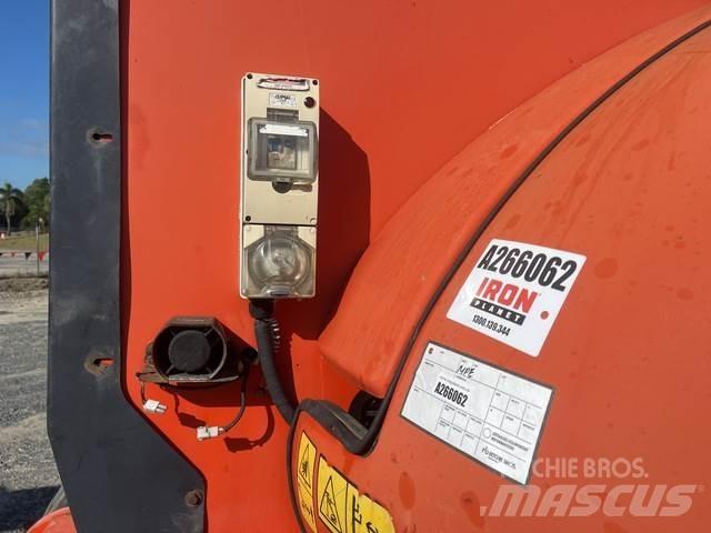 JLG 800 AJ Drugo