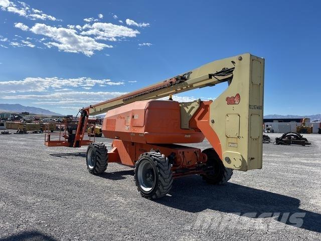 JLG 800AJ Zglobne dvižne ploščadi