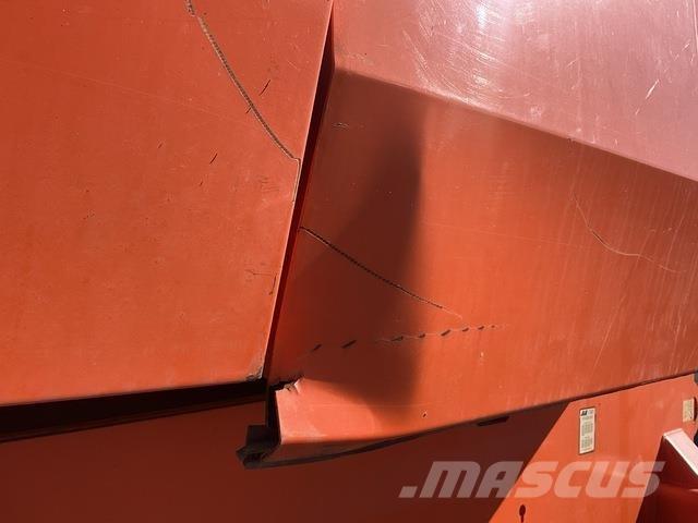 JLG 800S Teleskopske dvižne ploščadi