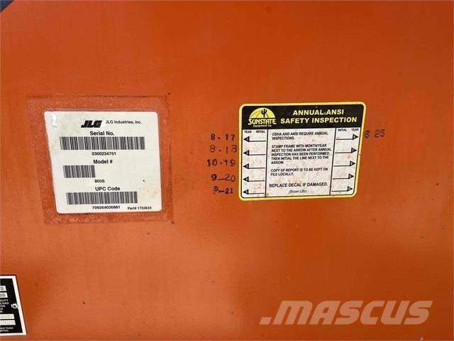 JLG 800S Teleskopske dvižne ploščadi