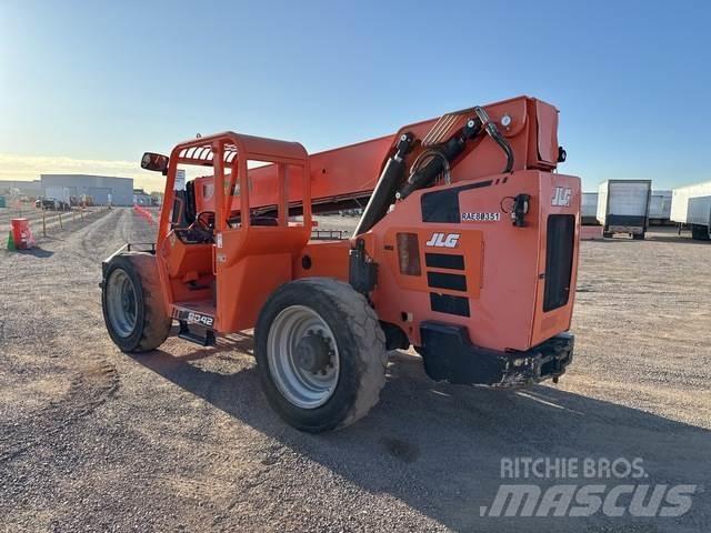 JLG 8042 Teleskopski viličarji