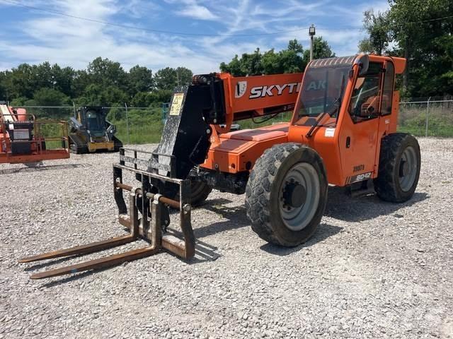 JLG 8042 Teleskopski viličarji