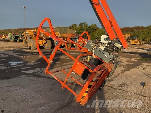 JLG 860SJ Zglobne dvižne ploščadi