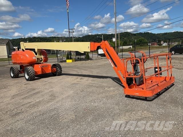 JLG 860SJ Zglobne dvižne ploščadi