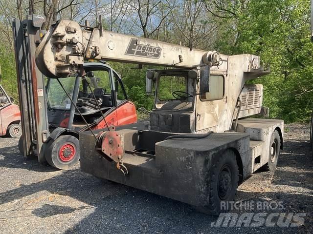 JLG 886 Druga dvigala/žerjavi