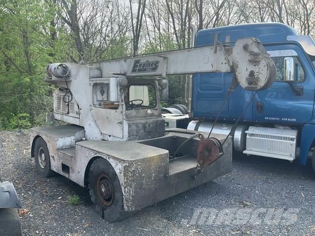 JLG 886 Druga dvigala/žerjavi