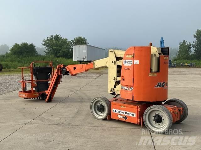 JLG E3000AJP Zglobne dvižne ploščadi