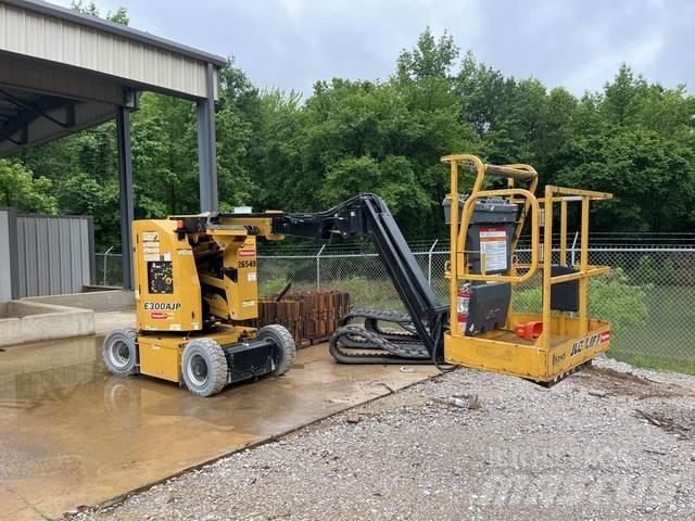 JLG E300AJP Zglobne dvižne ploščadi