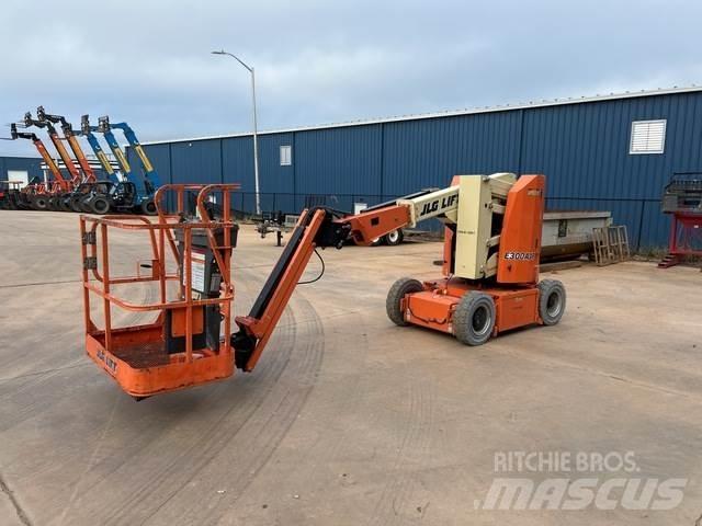 JLG E300AJP Zglobne dvižne ploščadi