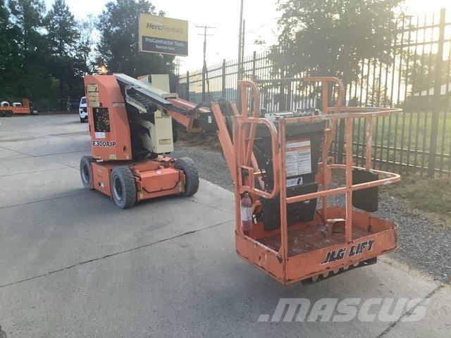 JLG E300AJP Zglobne dvižne ploščadi
