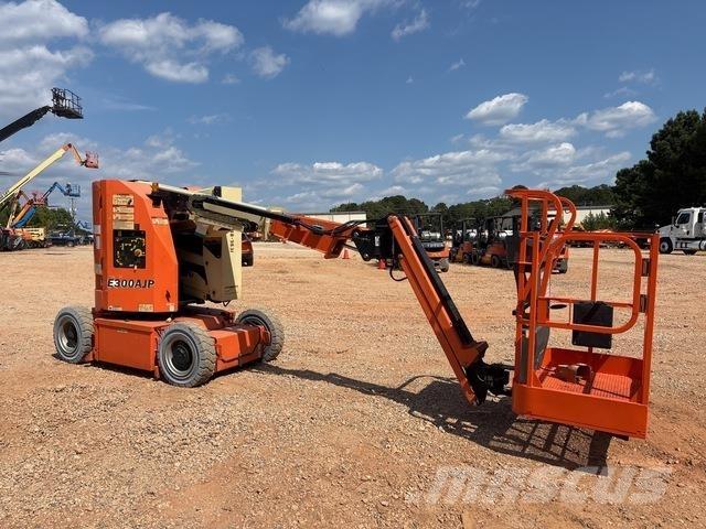 JLG E300AJP Zglobne dvižne ploščadi