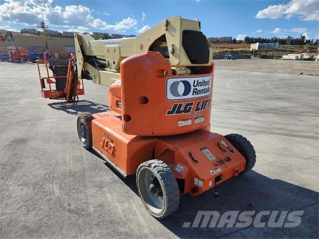 JLG E400AJP Zglobne dvižne ploščadi
