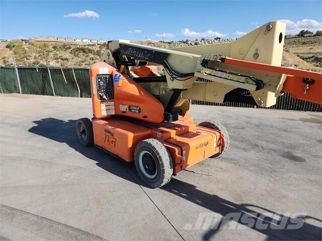 JLG E400AJP Zglobne dvižne ploščadi