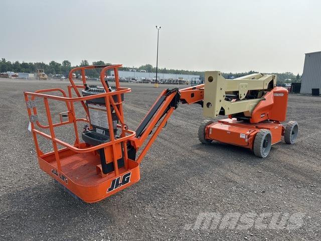 JLG E450AJ Zglobne dvižne ploščadi