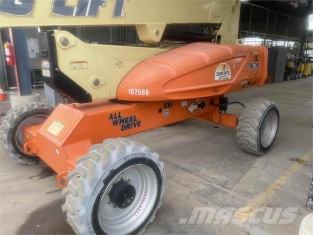 JLG M600J Zglobne dvižne ploščadi