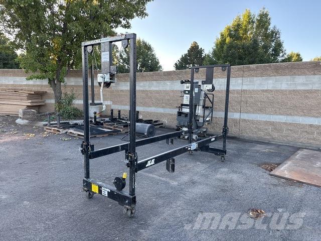 JLG Straddle Gradbeništvo - drugo