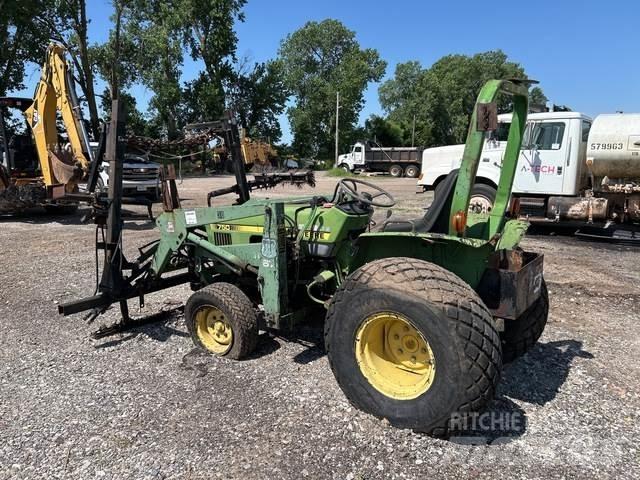 John Deere 750 Manjši traktorji