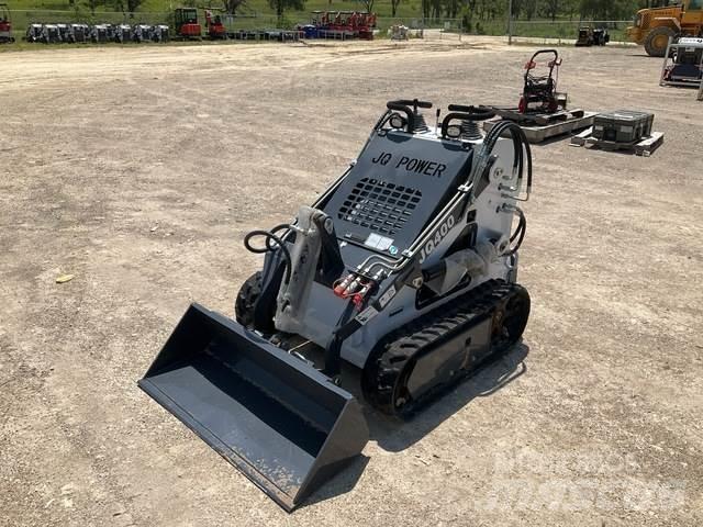JQ Power JQ400 Skid steer mini nakladalci