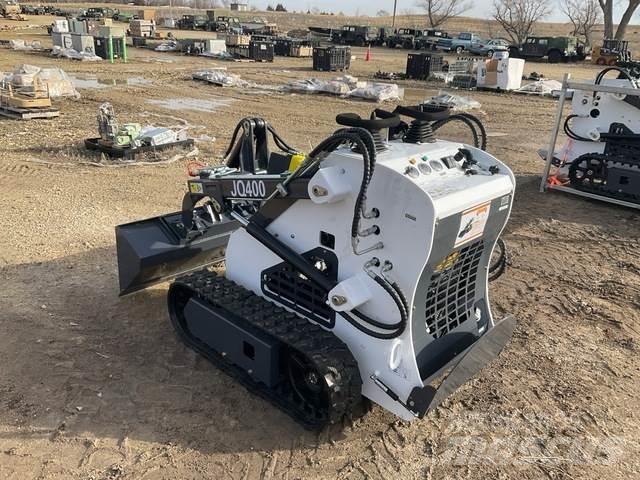 JQ Power JQ400 Skid steer mini nakladalci