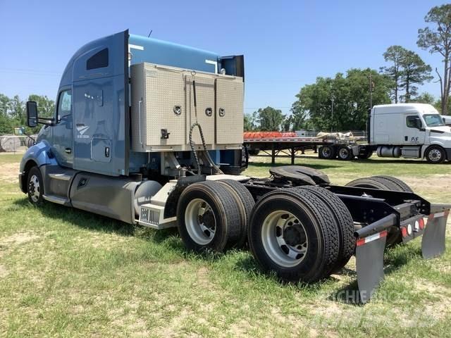 Kenworth  Vlačilci