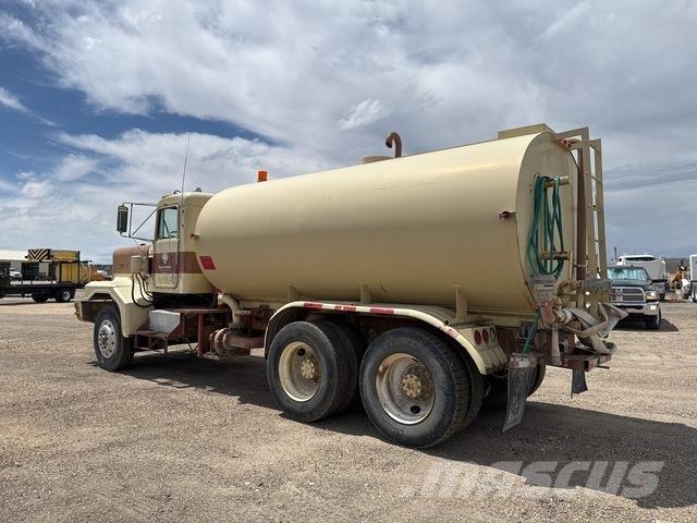 Kenworth C500 Tovornjaki za vodo