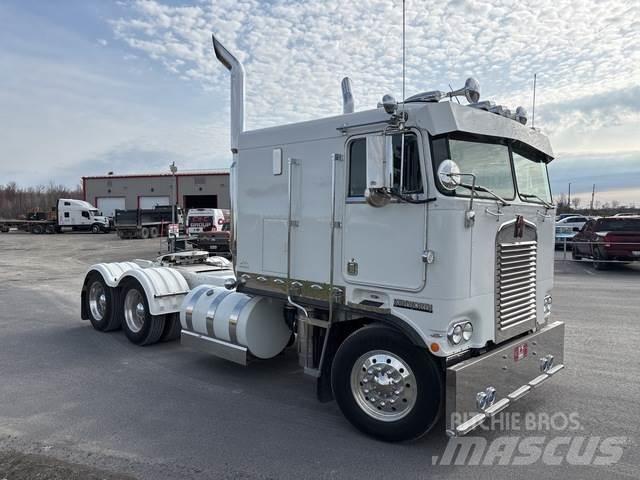 Kenworth K100 Kabine in notranjost