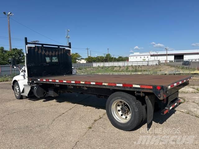 Kenworth T3 Tovornjaki s kesonom/platojem