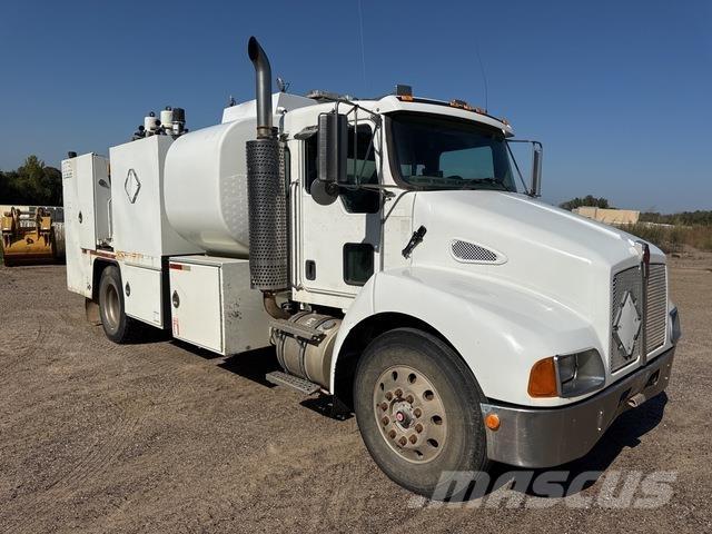 Kenworth T300 Tovornjaki cisterne