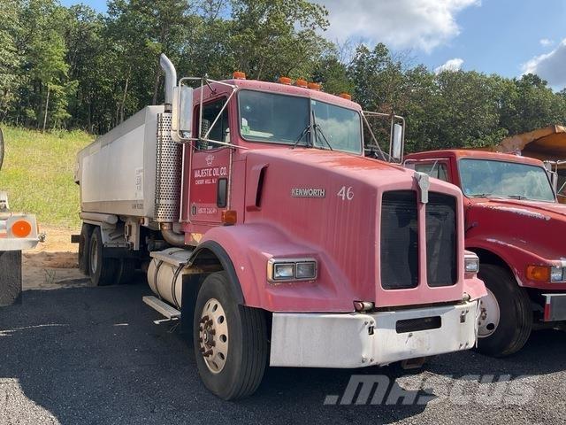Kenworth T450B Tovornjaki cisterne