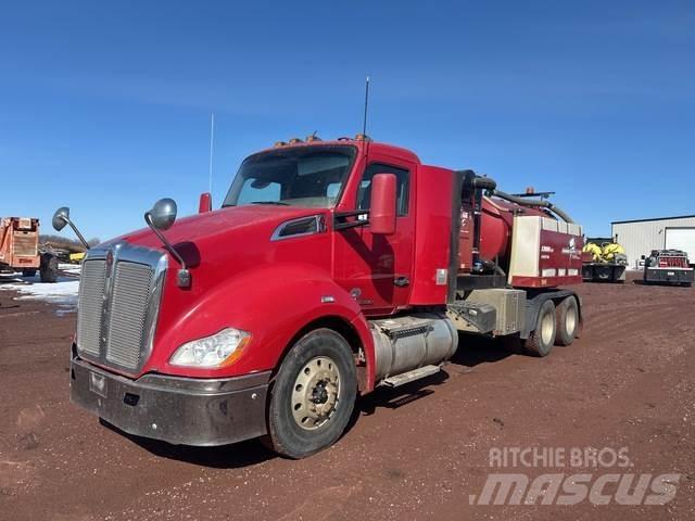 Kenworth T680 Bagri goseničarji