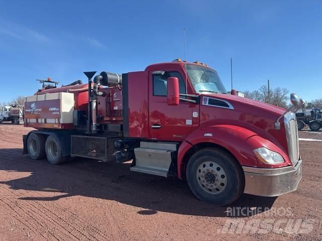 Kenworth T680 Bagri goseničarji