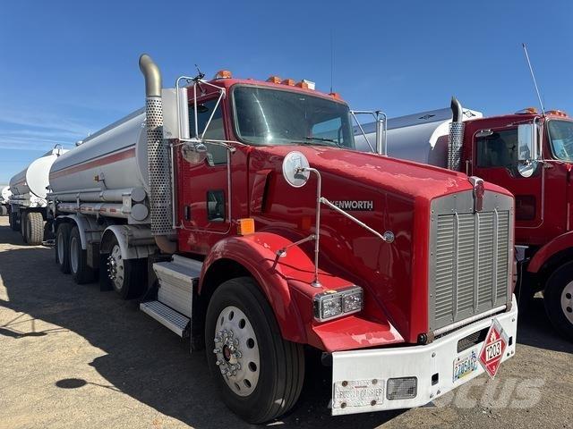 Kenworth T800 Tovornjaki cisterne