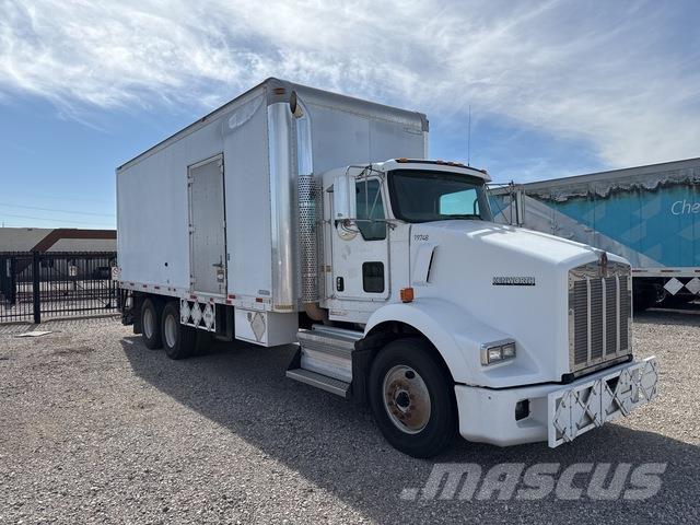 Kenworth T800 Tovornjaki zabojniki