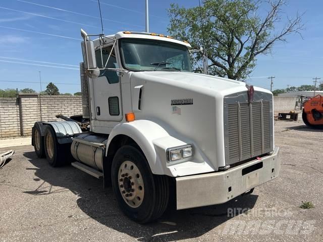 Kenworth T800B Vlačilci