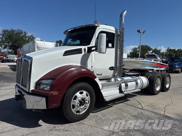 Kenworth T880 Vlačilci