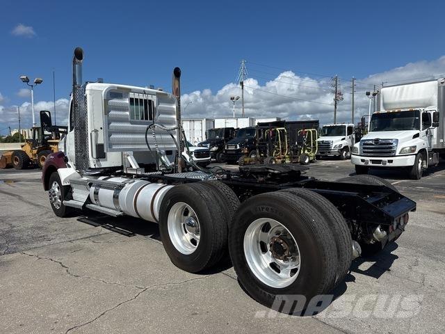 Kenworth T880 Vlačilci