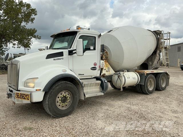 Kenworth T880 Drugi tovornjaki