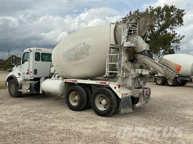 Kenworth T880 Drugi tovornjaki