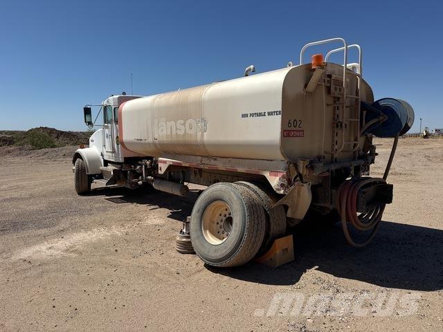Kenworth W900 Tovornjaki za vodo