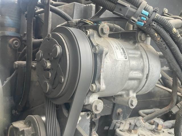 Kenworth W900 Drugi tovornjaki