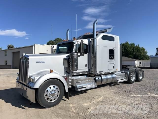 Kenworth W900L Vlačilci
