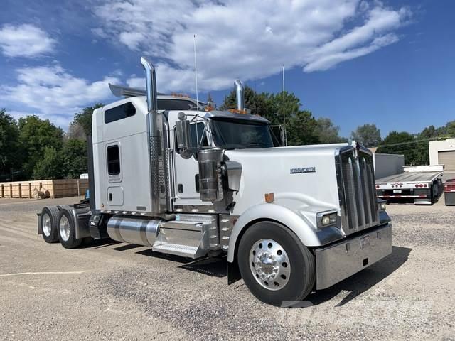 Kenworth W900L Vlačilci