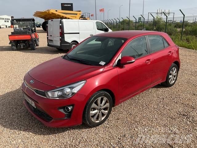 Kia Rio Avtomobili