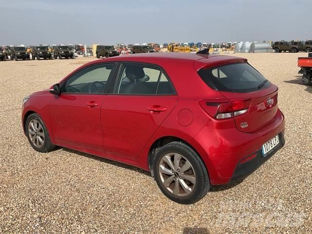 Kia Rio Avtomobili