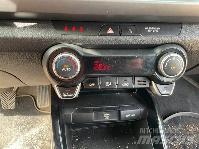 Kia Rio Avtomobili